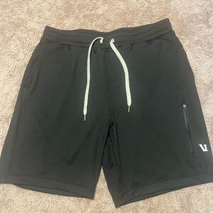 Men’s Vuori Shorts